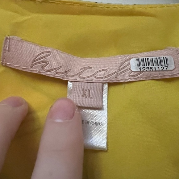 Hutch Yellow Leaf Crop Top - Picture 7 of 9